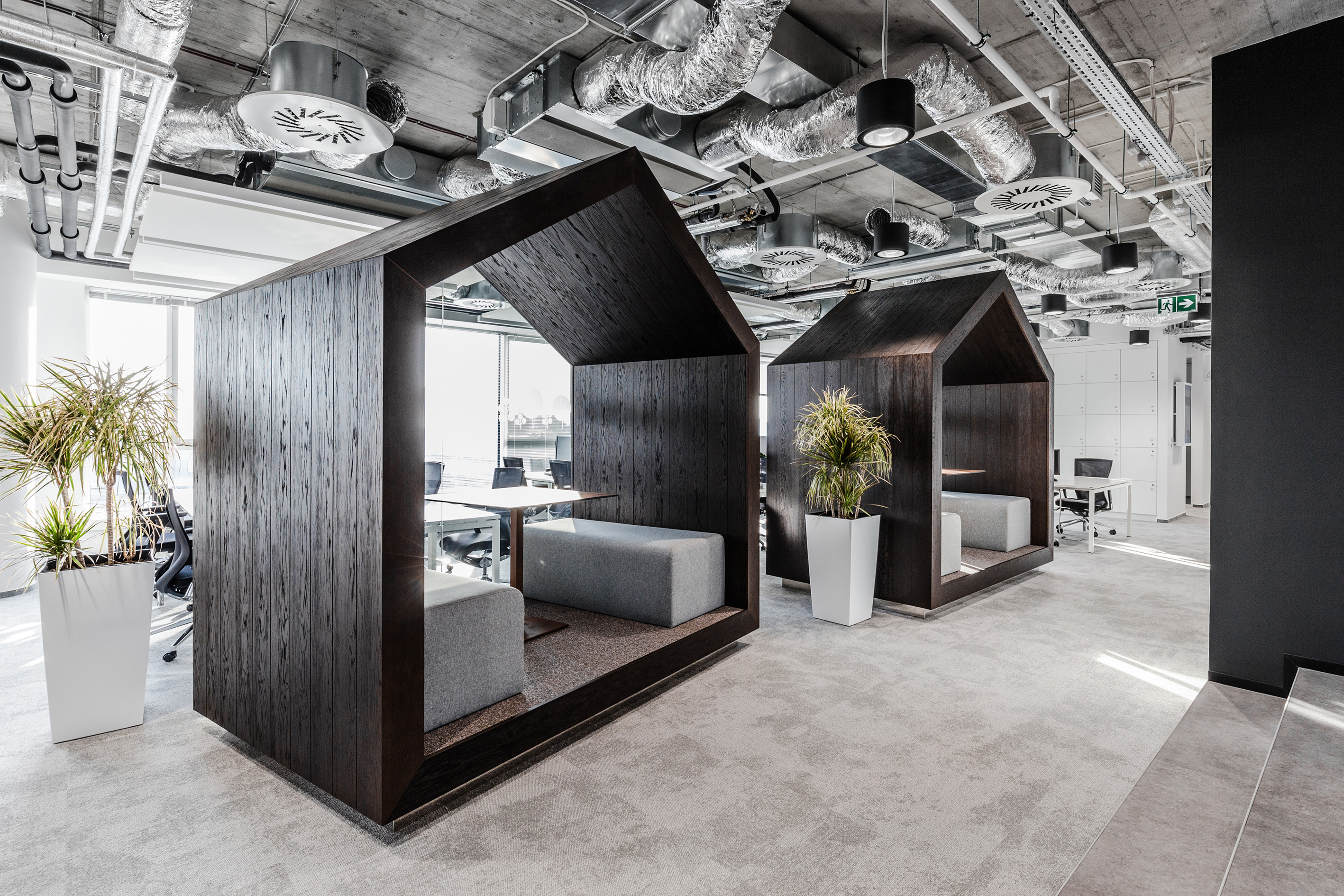 we are workplace – Warsaw In The Office | MediaCom