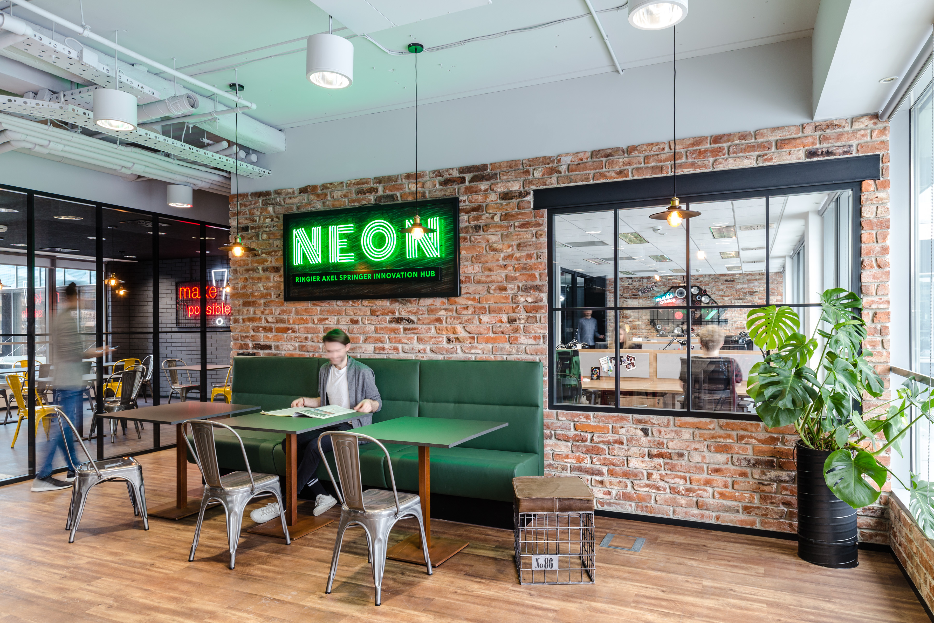 Neon Innovation Hub | Grupa RASP-Onet